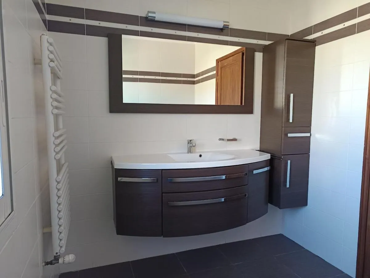 Apartment Appartement T4 A L'Etage D'Une Villa Avec Piscine Et Jardin