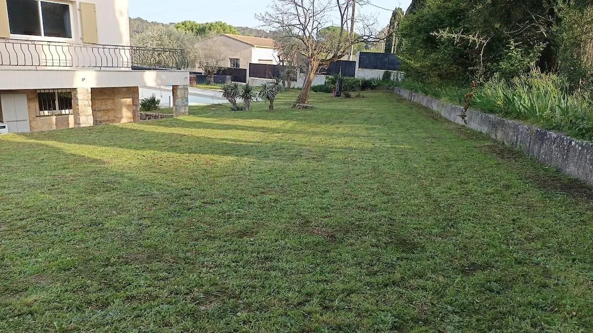 Appartement T4 A L'Etage D'Une Villa Avec Piscine Et Jardin