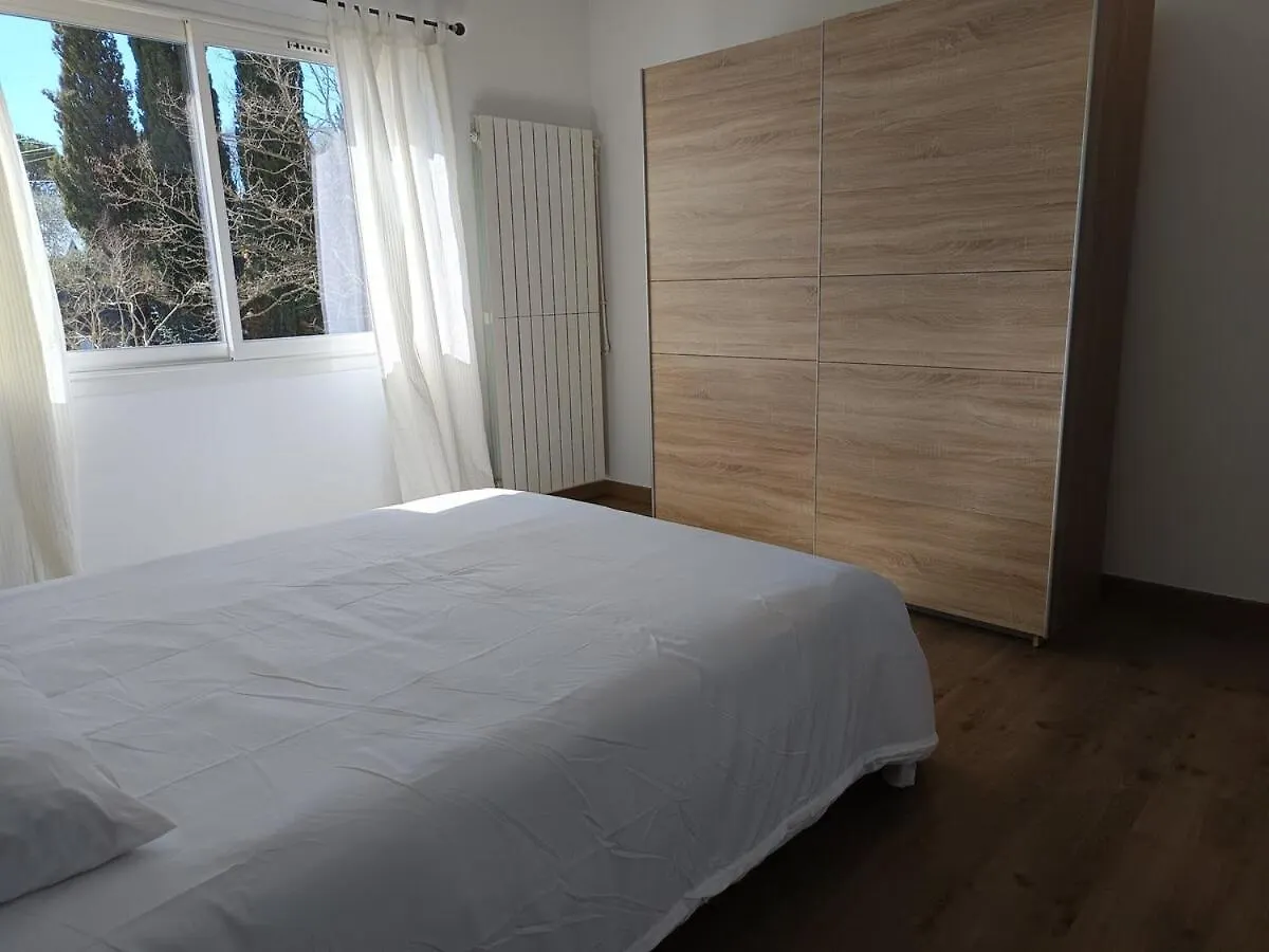 Appartement T4 A L'Etage D'Une Villa Avec Piscine Et Jardin Grasse