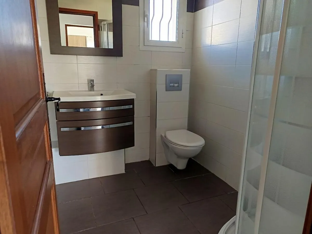 Apartment Appartement T4 A L'Etage D'Une Villa Avec Piscine Et Jardin